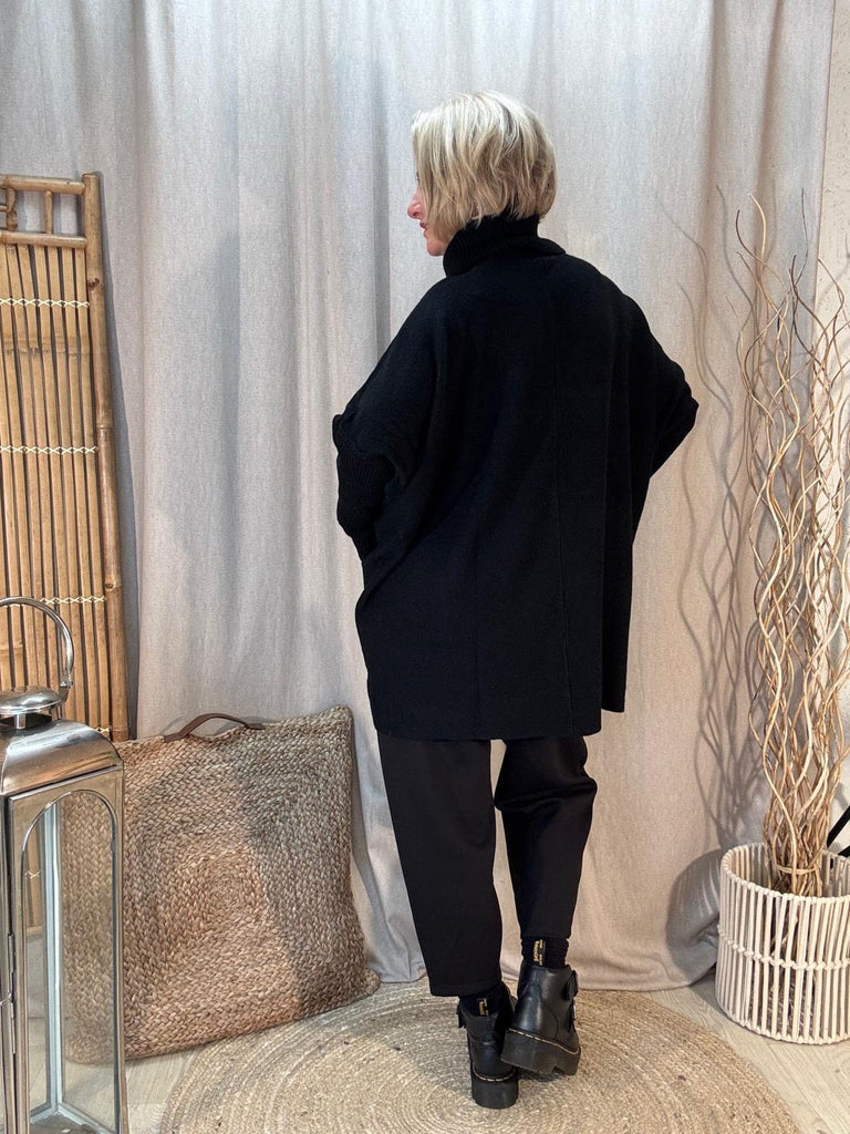 Roll Neck Neck Pocket Knit Jumper Red